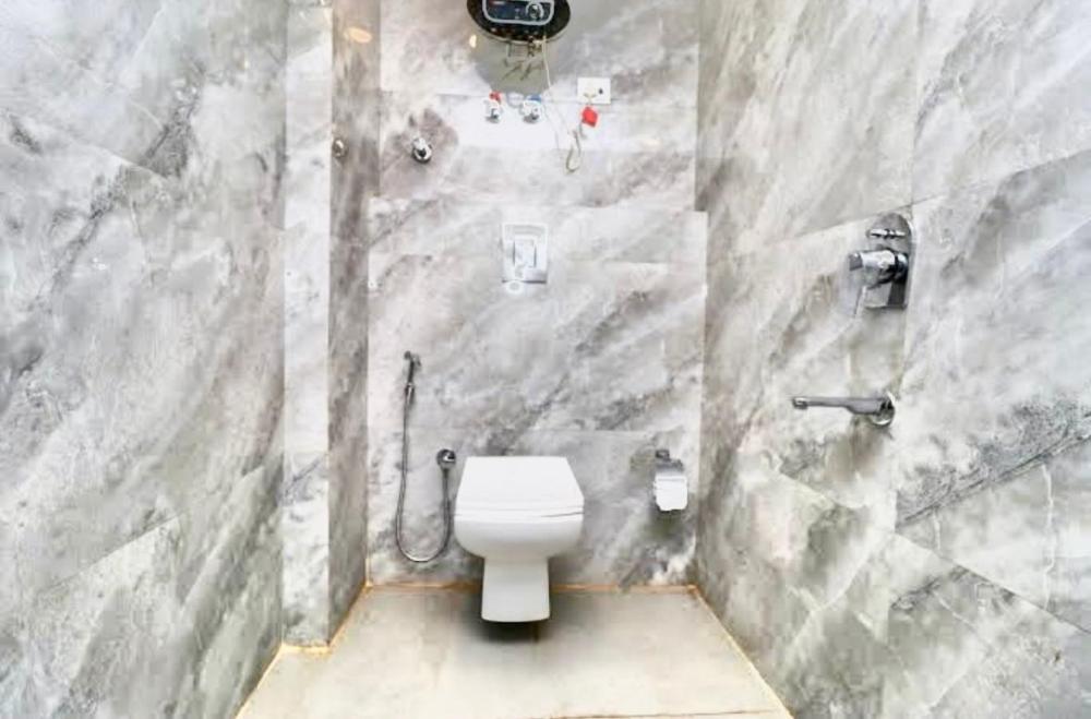 hotel the glory near delhi airport