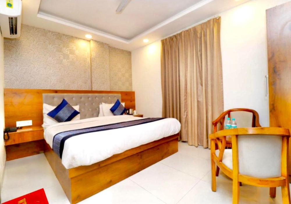 hotel the glory near delhi airport