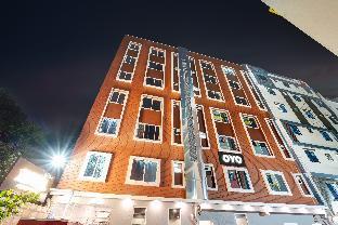 super townhouse ecity inn