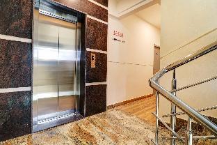 super townhouse ecity inn