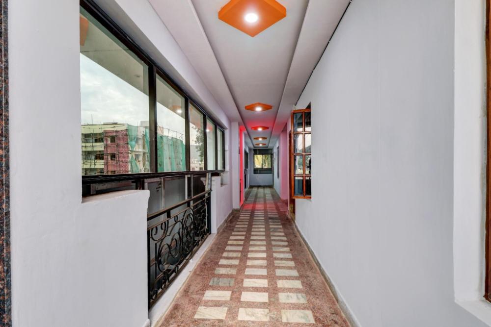 collection o b square villa