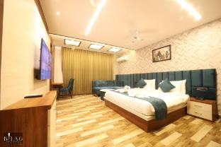 hotel golden peacock