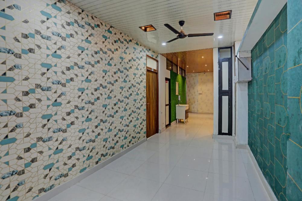 super hotel o krishna guest house and pg