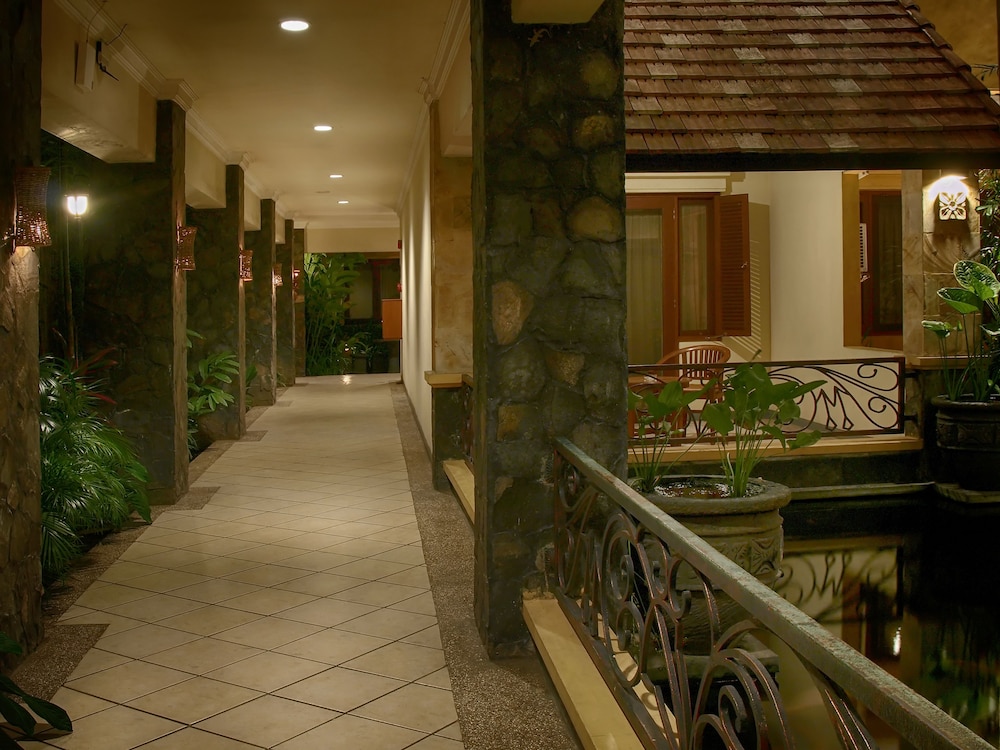 lotus garden hotel