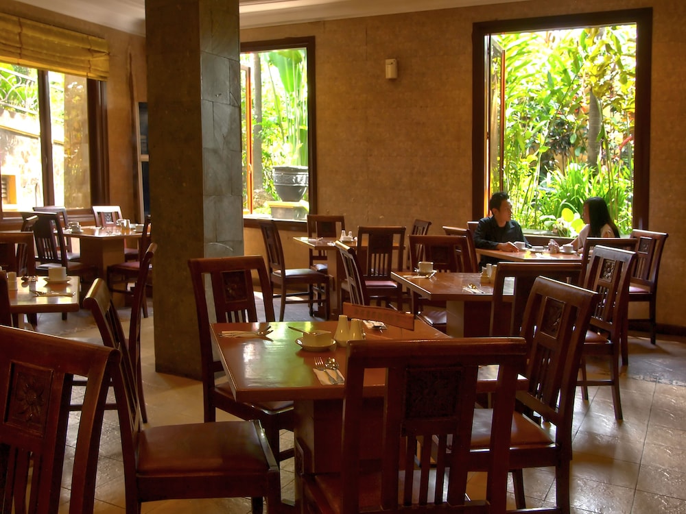 lotus garden hotel