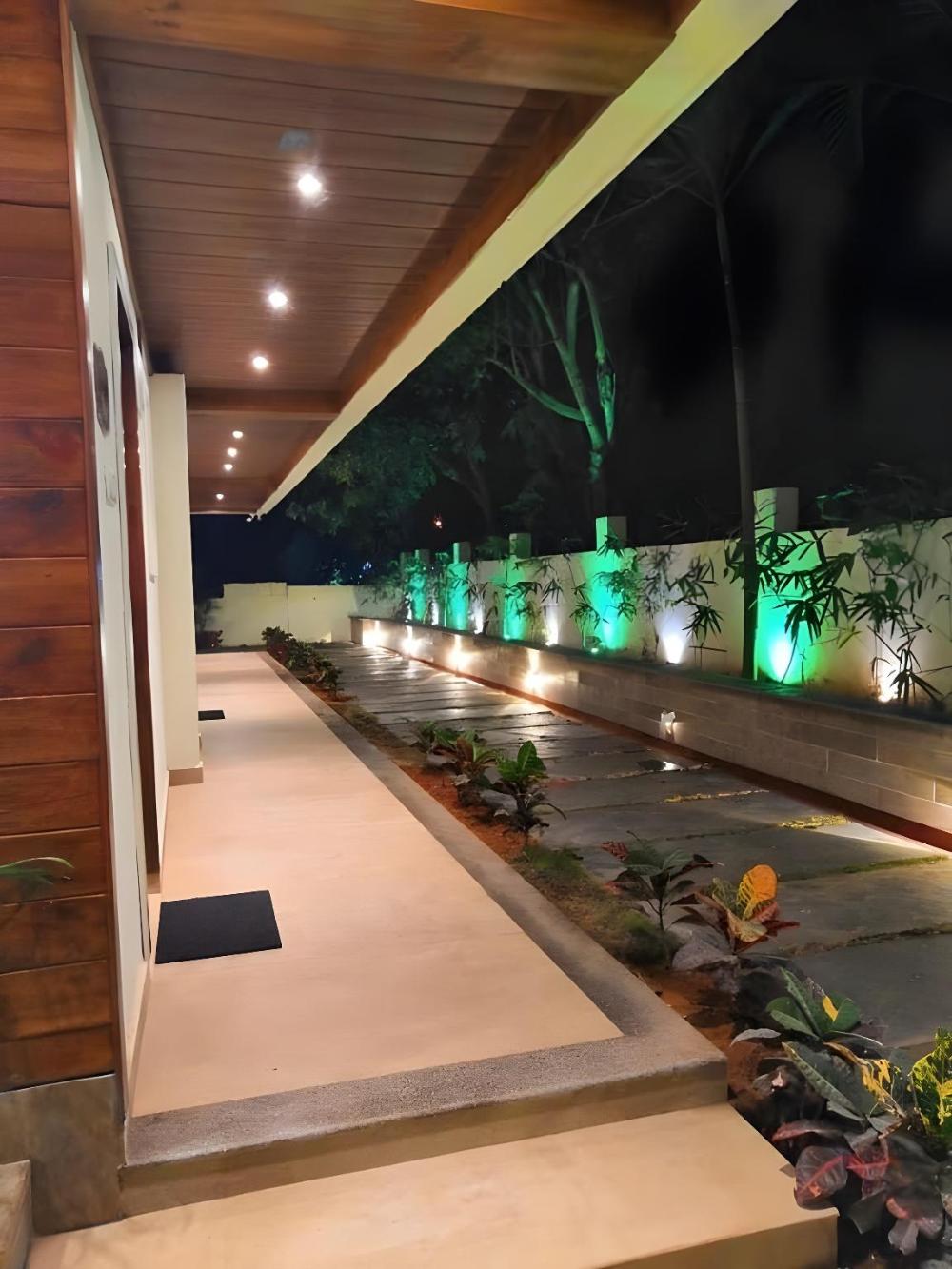 shivers garden restaurant