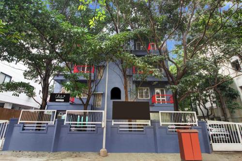 super collection o grey house