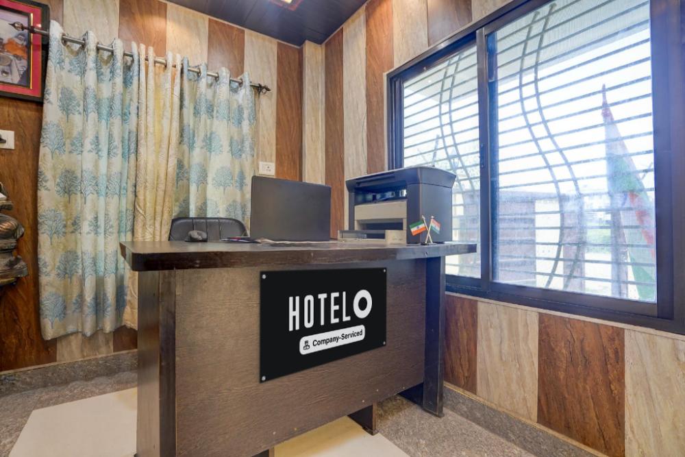 super hotel o samne ghat
