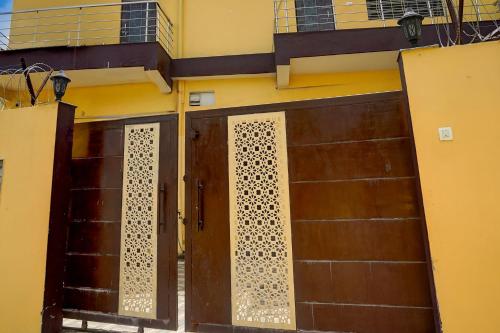 super hotel o samne ghat