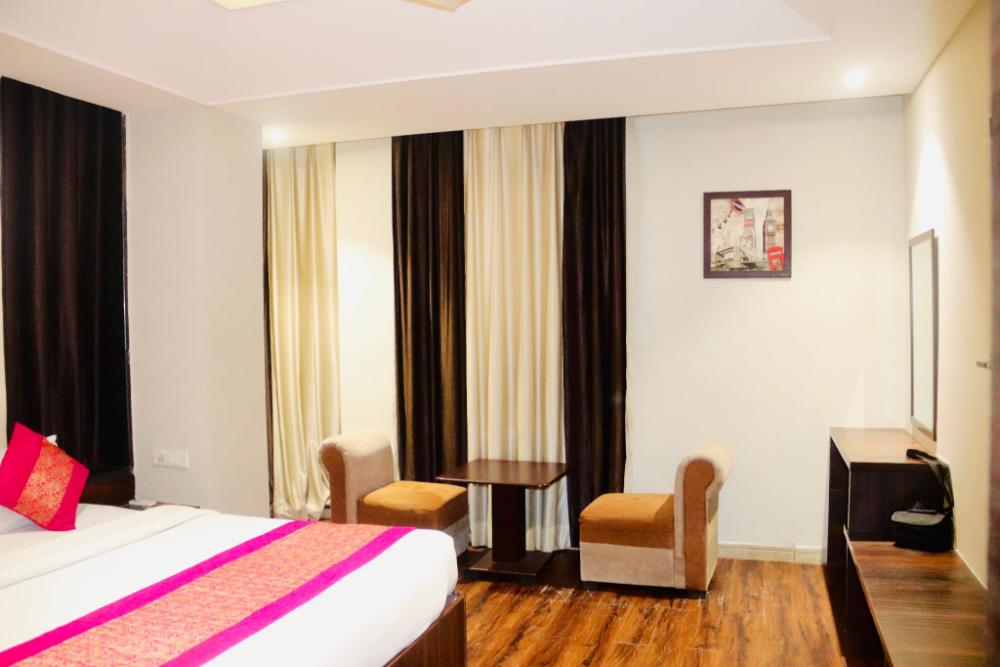 hotel the magic tree karol bagh new delhi