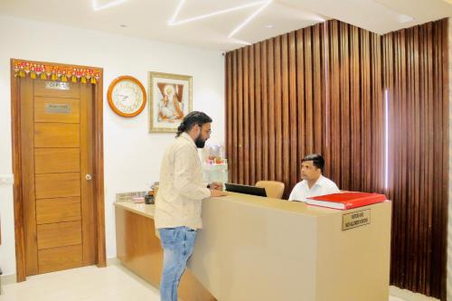 hotel the magic tree karol bagh new delhi