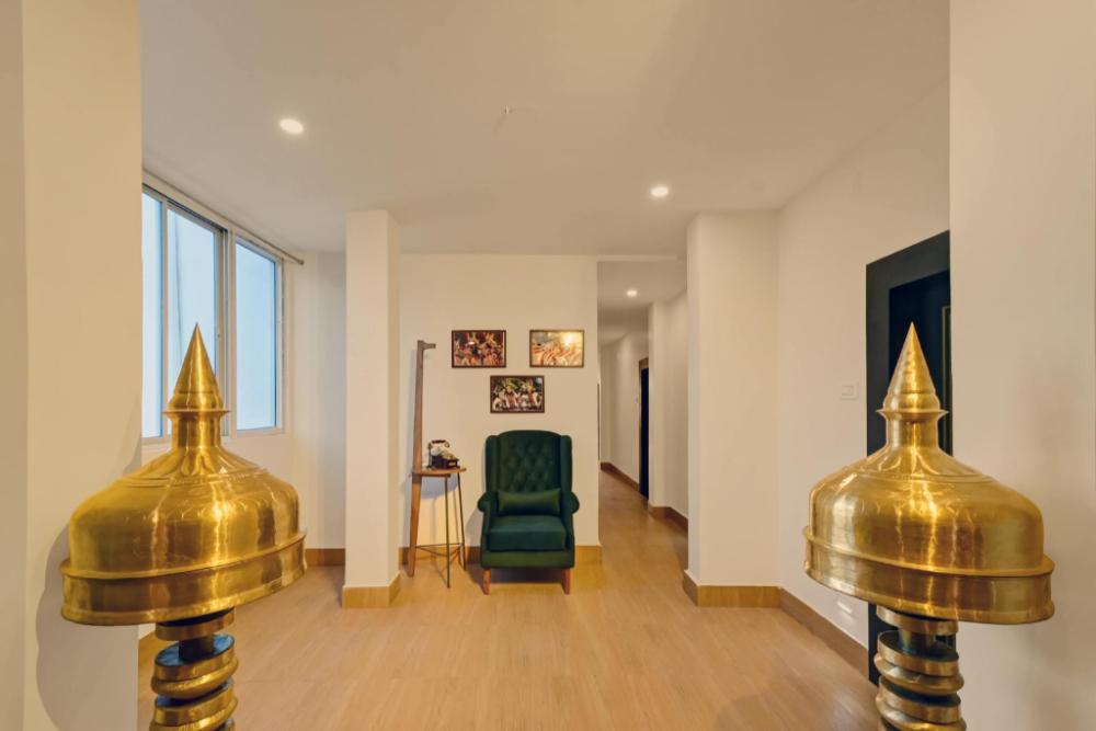 super hotel o axom inn