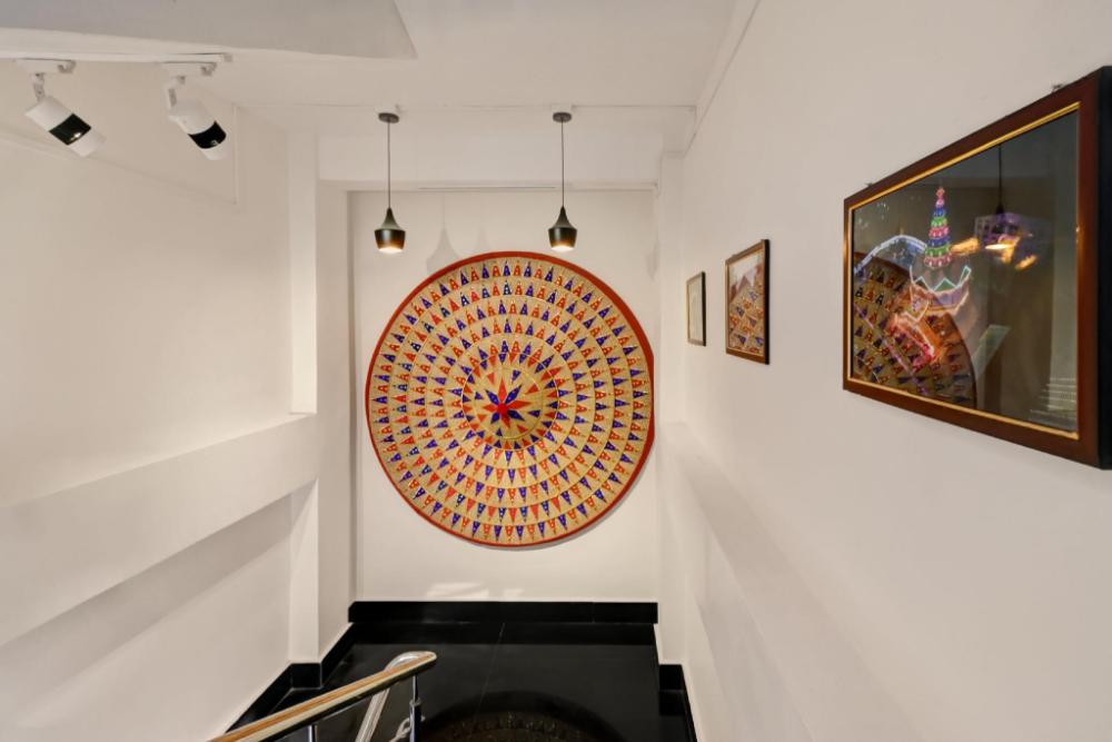 super hotel o axom inn