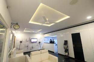 hotel black and white