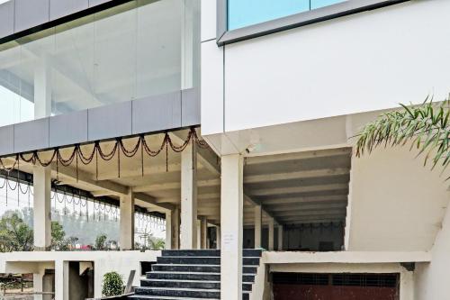 super hotel o 820943 hotel the vindh