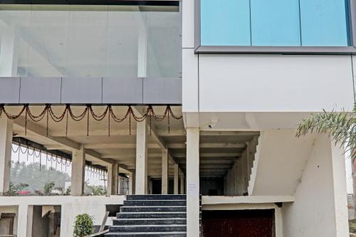 super hotel o 820943 hotel the vindh