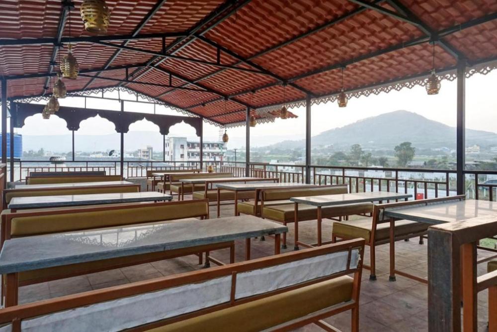 hotel o yashraj 7 resort