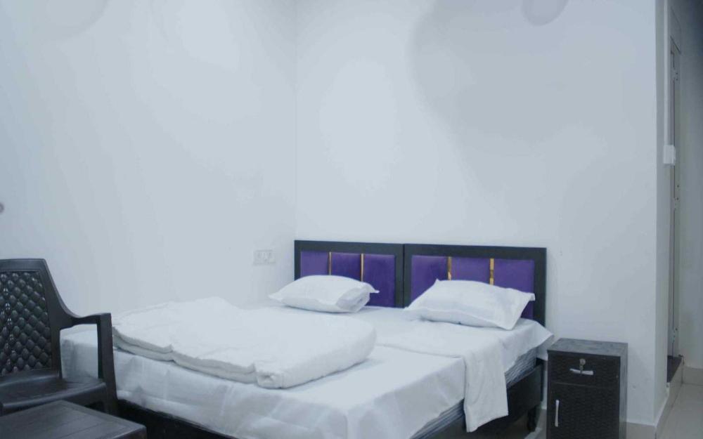 spot on hotel blu moon