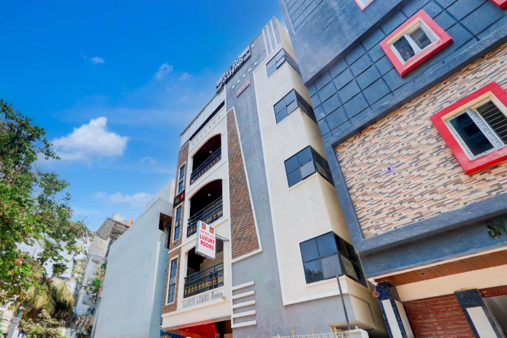 super collection o sri balaji luxury rooms