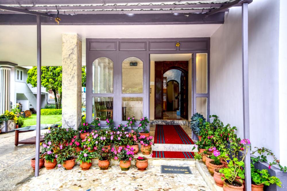 brookevally palace homestay