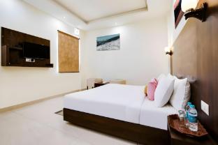 the leisure cave premier