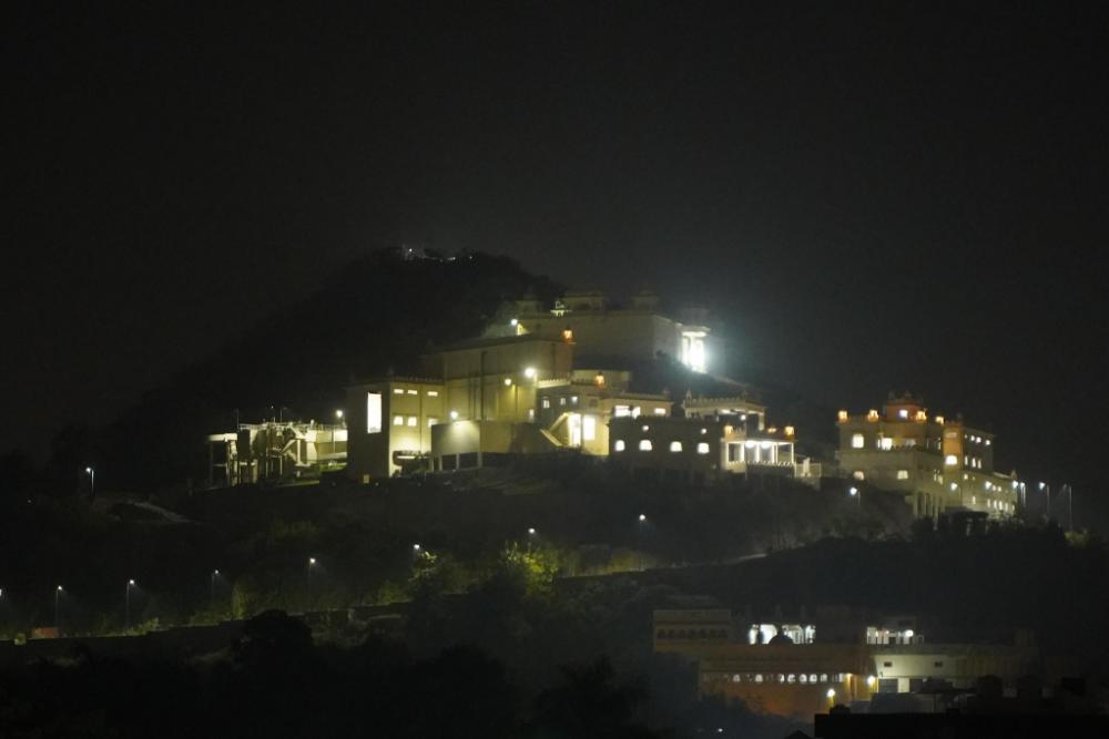 shri daulat villas