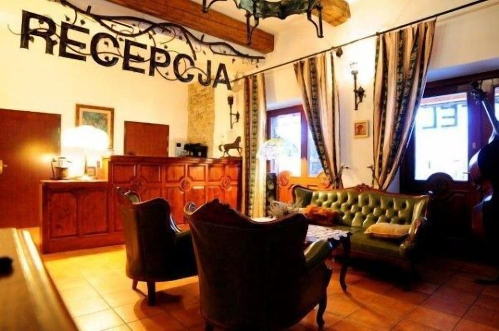 folwark stara winiarnia