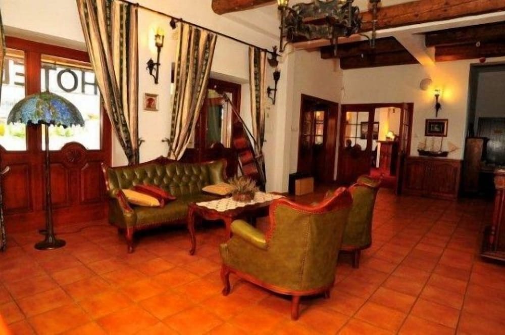 folwark stara winiarnia