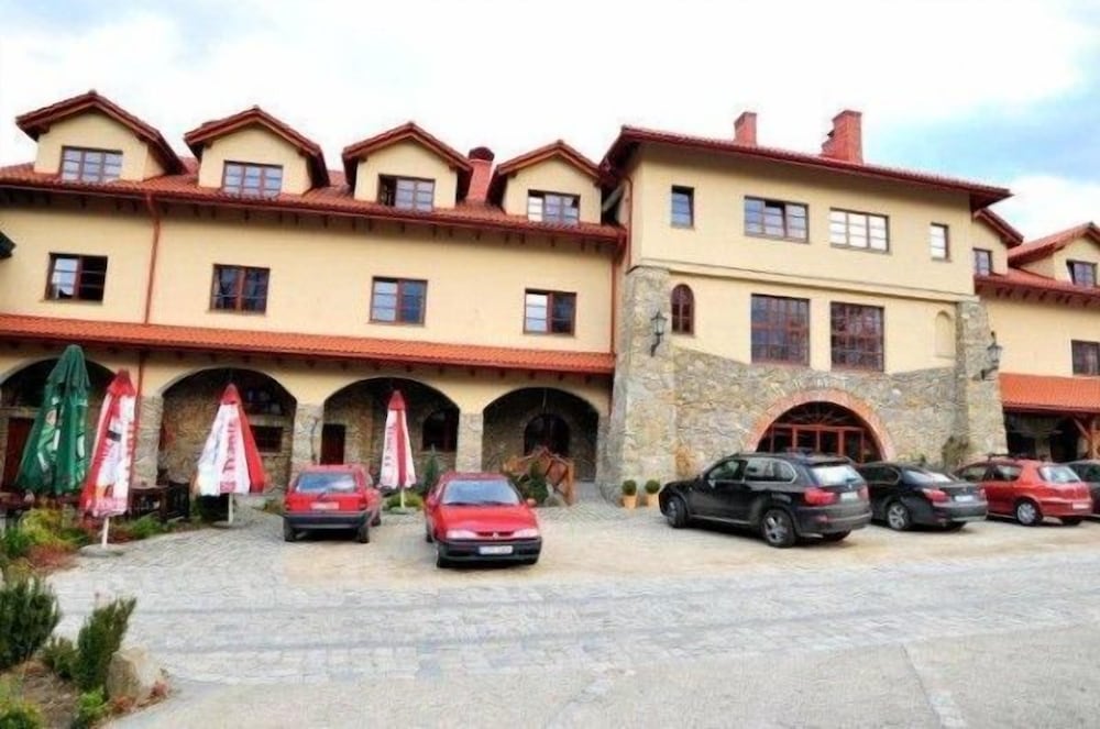 folwark stara winiarnia