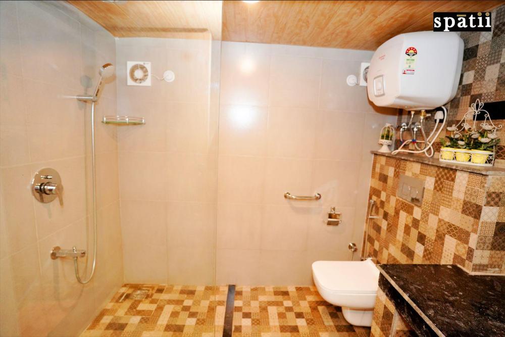 spatii by the ganges