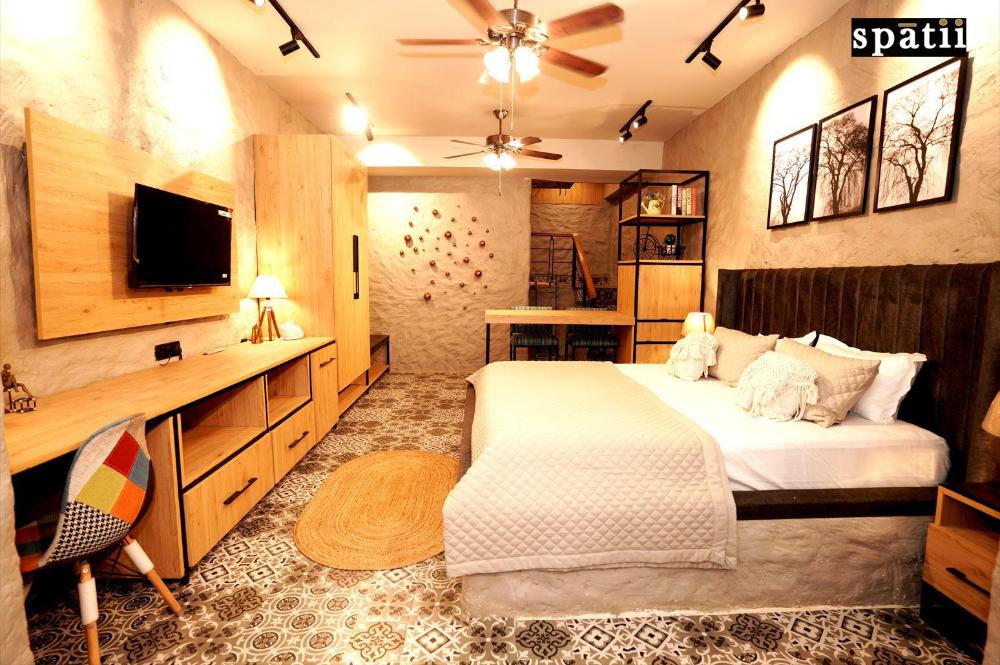 spatii by the ganges