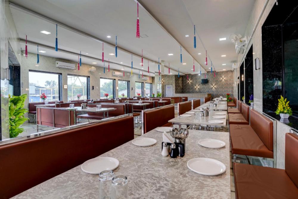 neelkanth hotel and restaurant