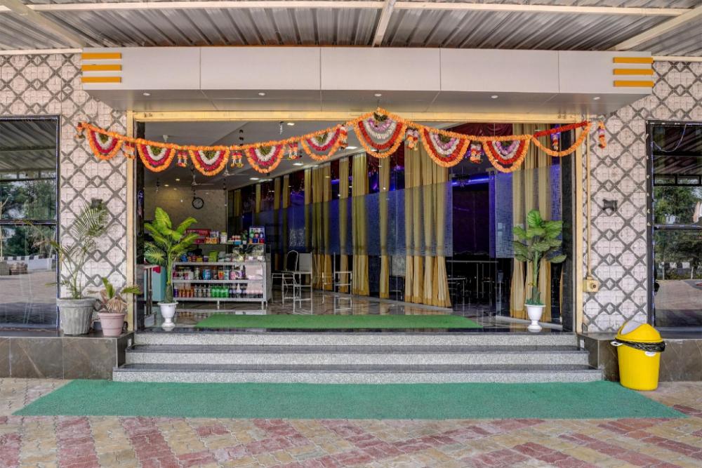 neelkanth hotel and restaurant