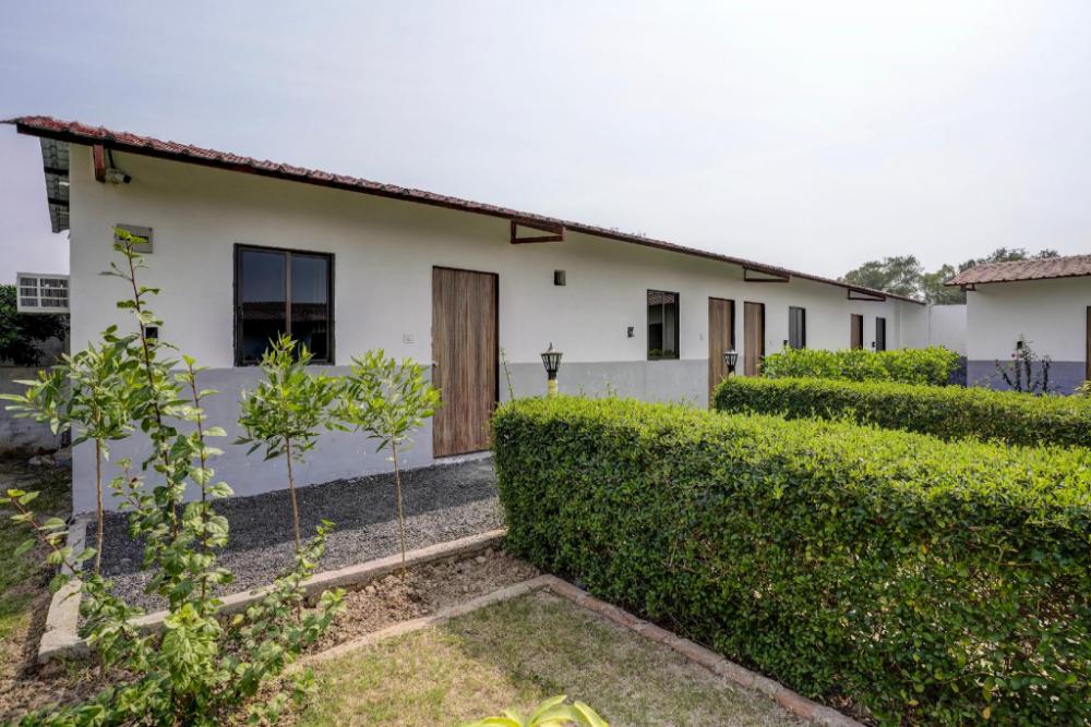 neelkanth hotel and restaurant