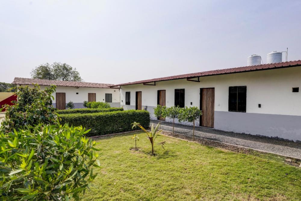 neelkanth hotel and restaurant