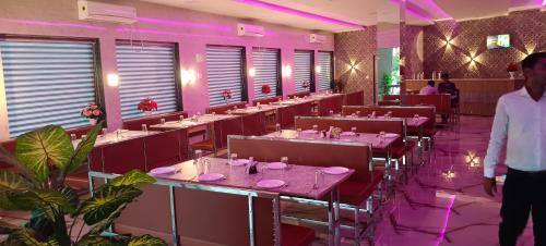 neelkanth hotel and restaurant