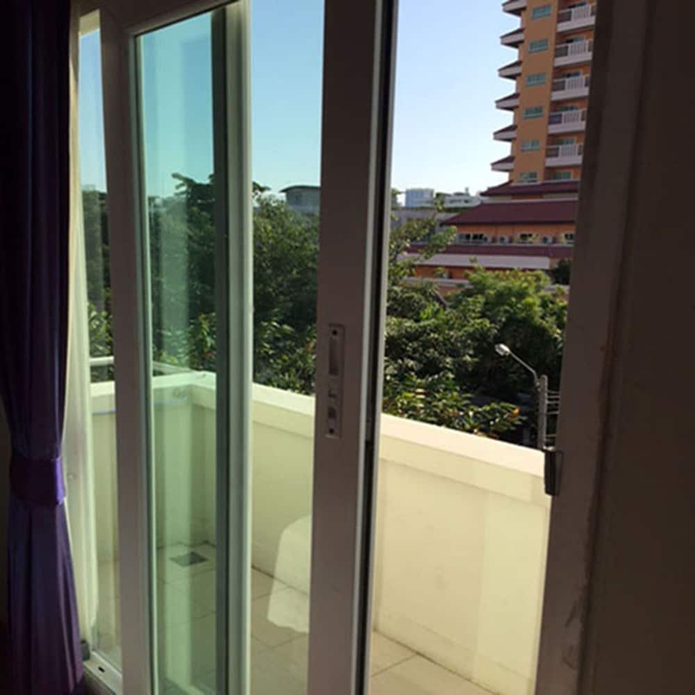 sawasdee hotel sukhumvit soi 8