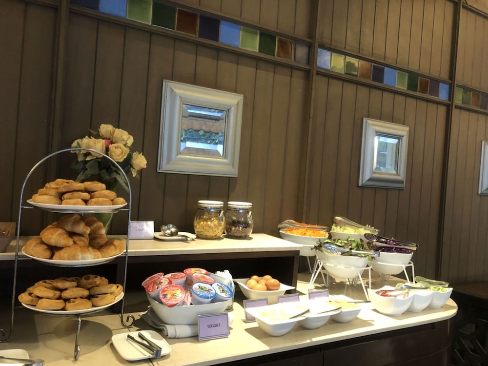 sawasdee hotel sukhumvit soi 8