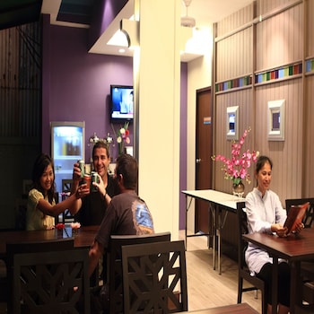 sawasdee hotel sukhumvit soi 8