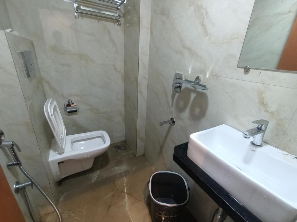 hotel beverly plaza us embassy bkc kurla west