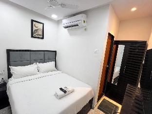 hotel beverly plaza us embassy bkc kurla west