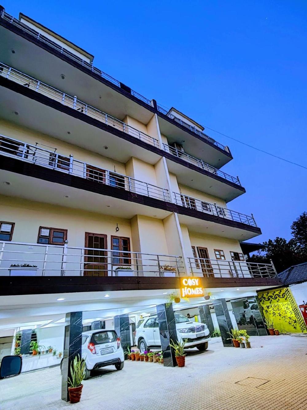 cosy homes rajpur road 2bhk wi fi peaceful