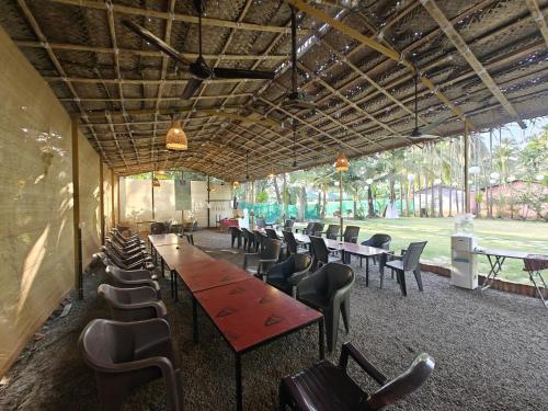 baadal pani the beach resort