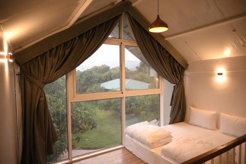 mango leaf lake resort