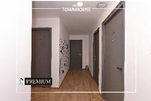 townhouse singapore mall
