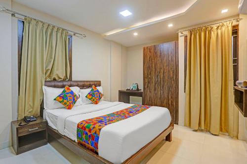 hotel orange park