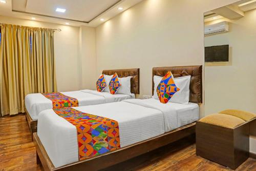 hotel orange park
