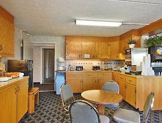 Super 8 By Wyndham Bangor,Brewer>>Bangor,2 star
