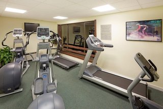 holiday inn hotel and suites nashua