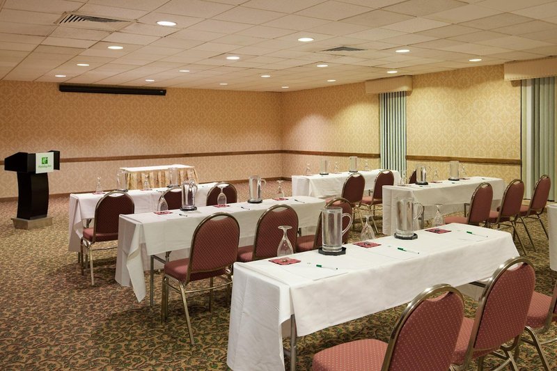 holiday inn hotel and suites nashua